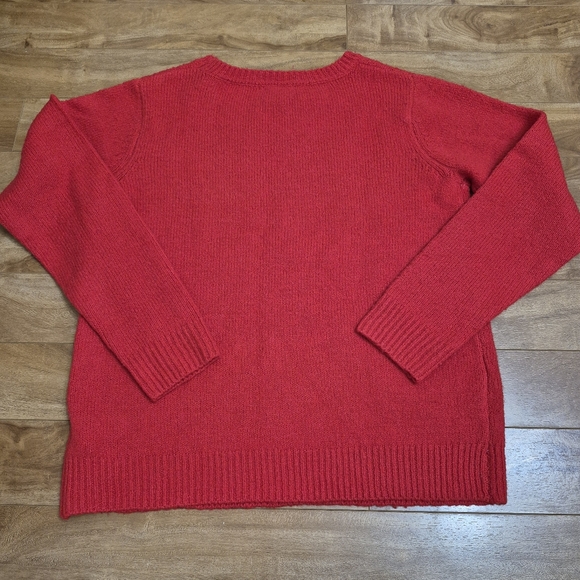 Cupcakes and Cashmere Women’s Red Intarsia Heart Pullover Sweater – Size Medium - Picture 4 of 4